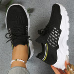 Maica | Sneakers Med Snörning Och Kraftig Sula